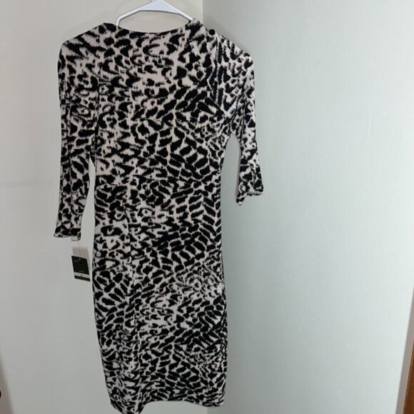 NWT Taylor Women's Leopard Print Jersey Cocktail Dress Size 6 - Picture 2 of 4